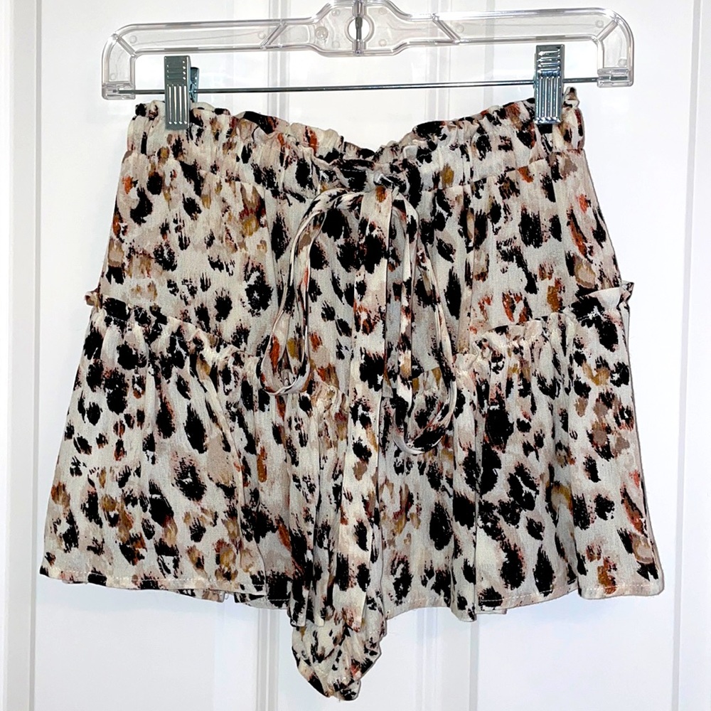 Olivaceous leopard skort